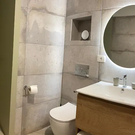 Daire Hisa Padnjec *