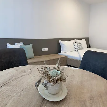 Hisa Padnjec * Sečovlje