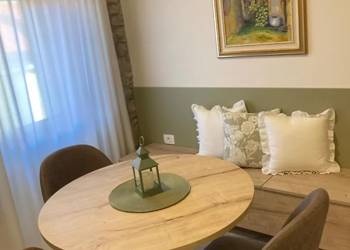 Hisa Padnjec דירה *