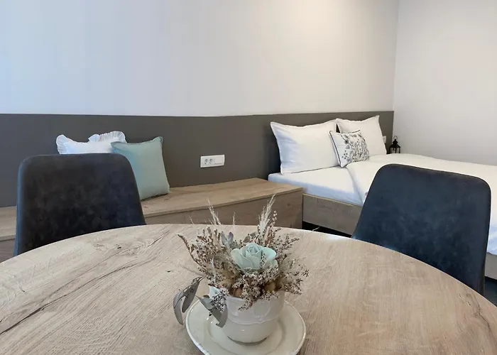 Hisa Padnjec * Sečovlje