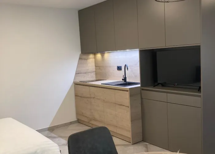 Hisa Padnjec 公寓 *