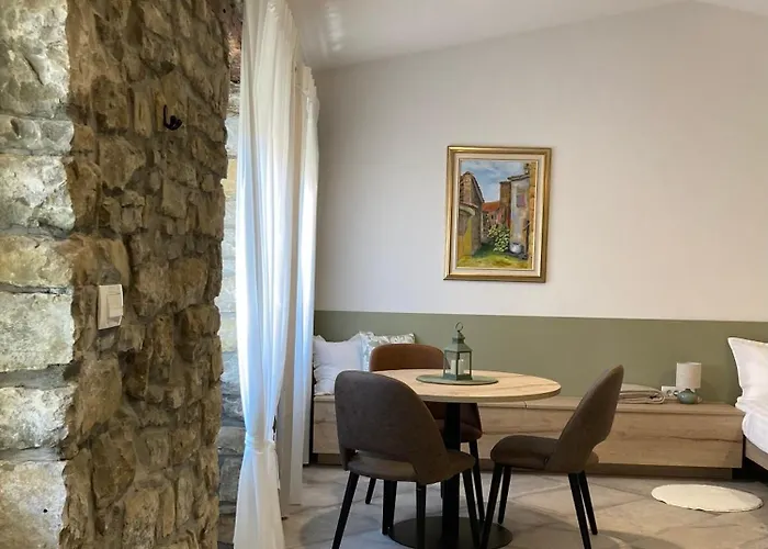 Hisa Padnjec דירה *